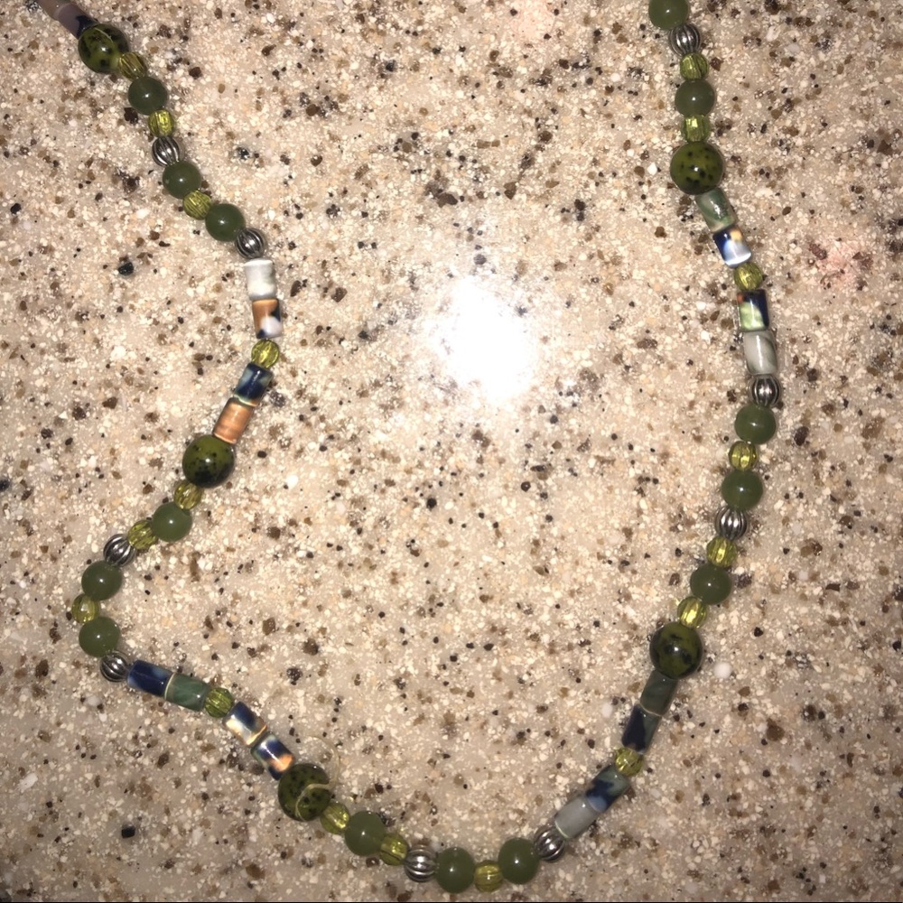 Necklace green beaded